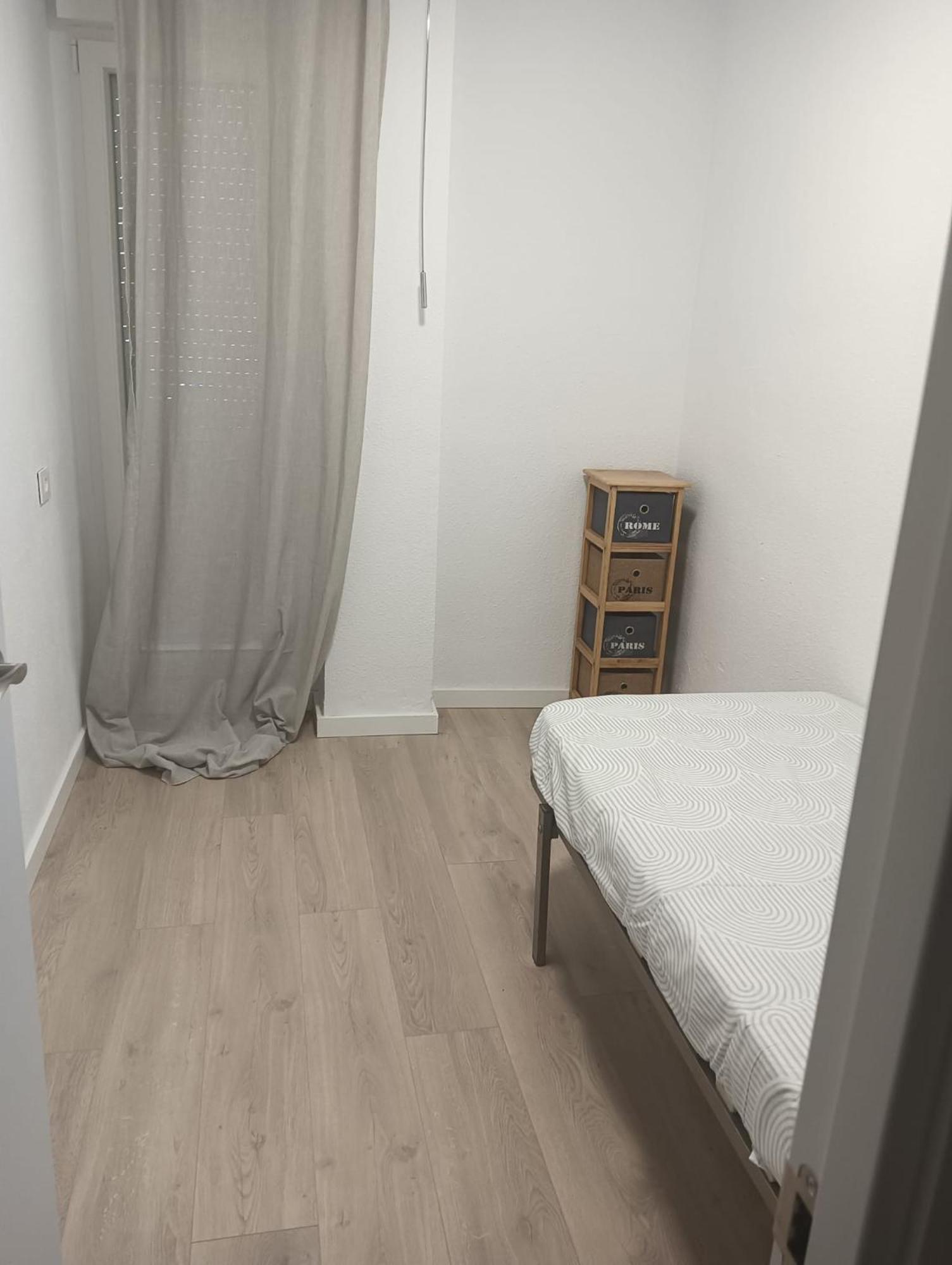 Mar Y Montana En Gilet Apartment Ngoại thất bức ảnh